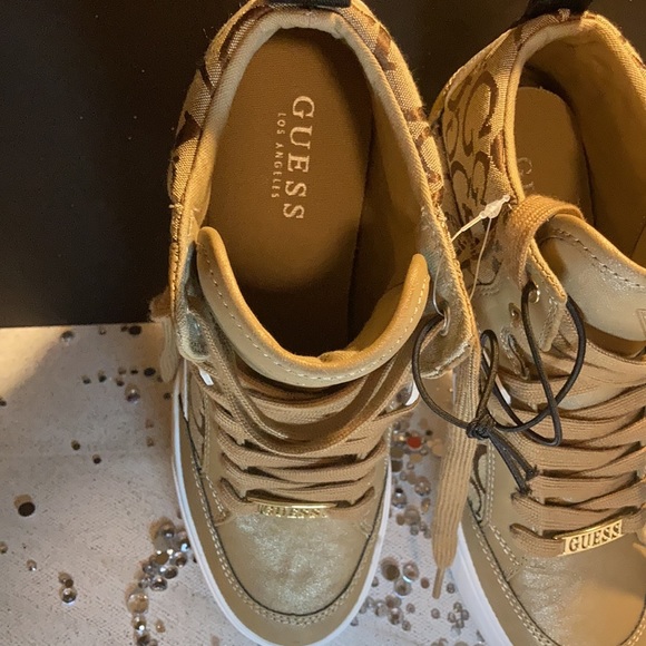 Guess athletic hi tops - Picture 10 of 16